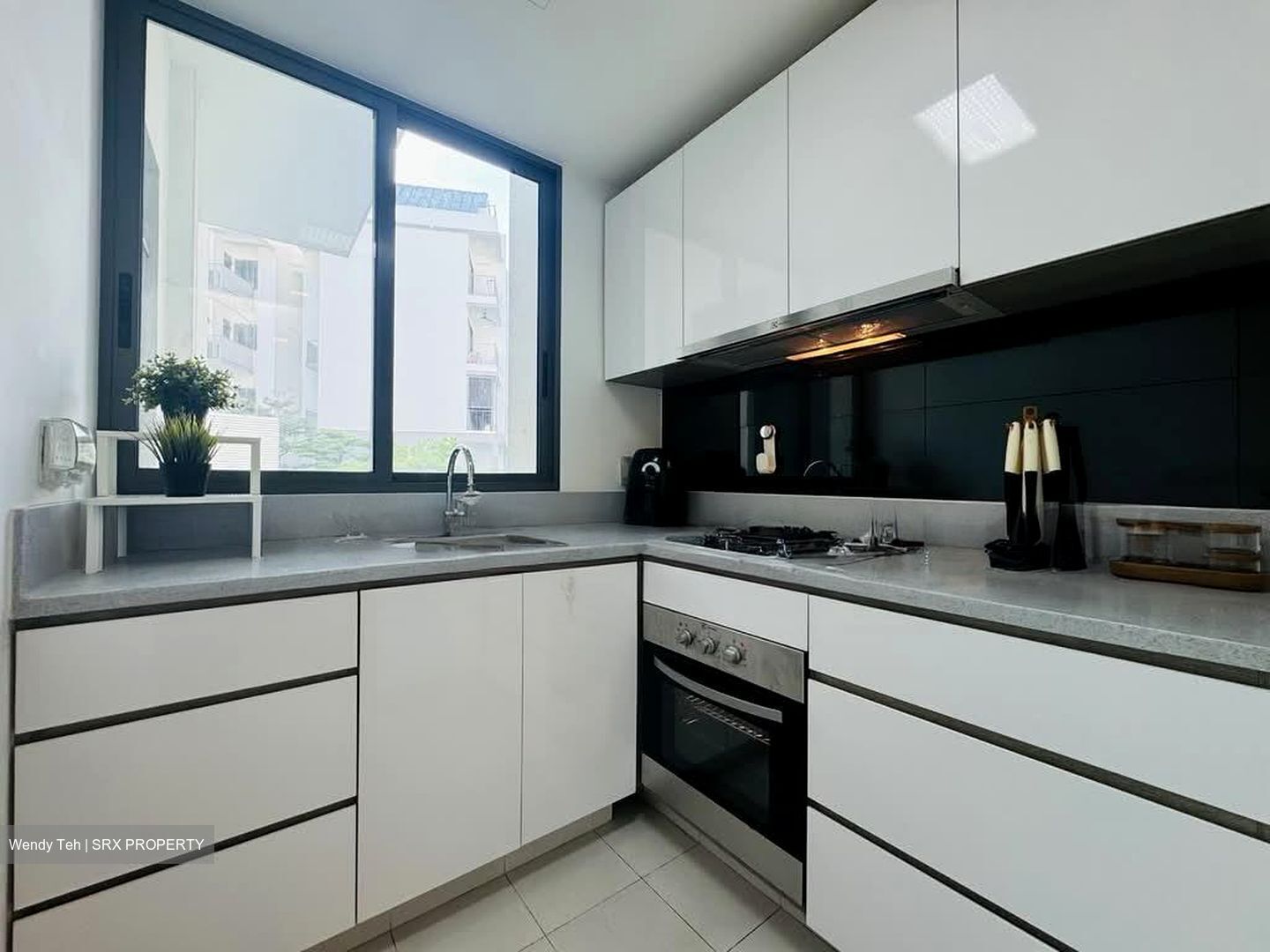 R Maison (D13), Apartment #564555871